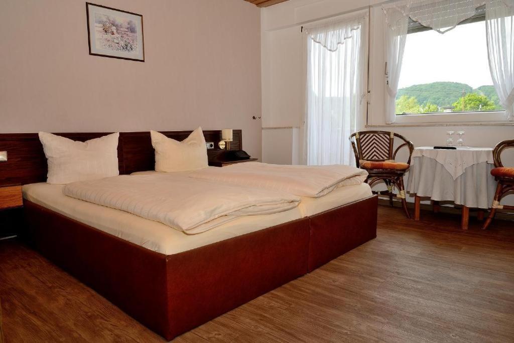 Weinhaus Hotel Zum Josefshof Graach Zewnętrze zdjęcie